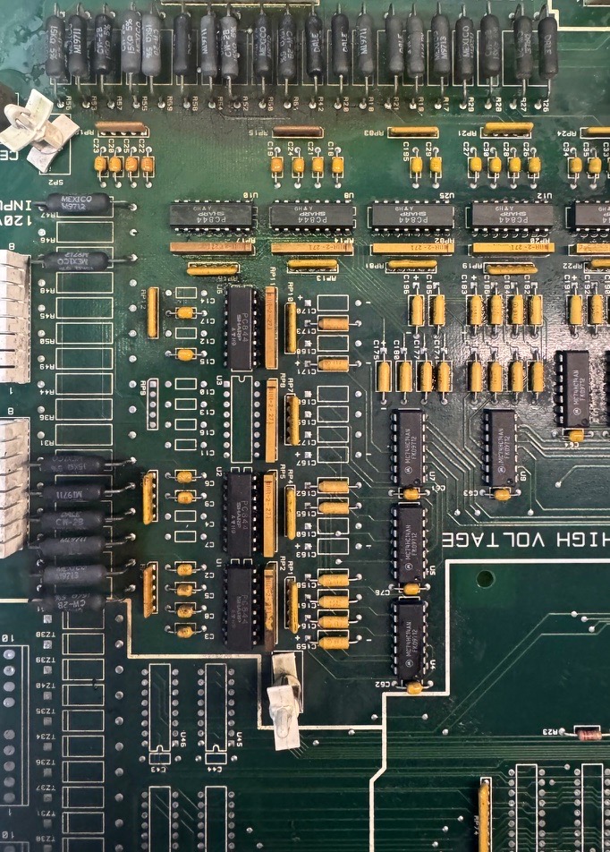 120VAC HIGH-VOLTAGE INPUTS
