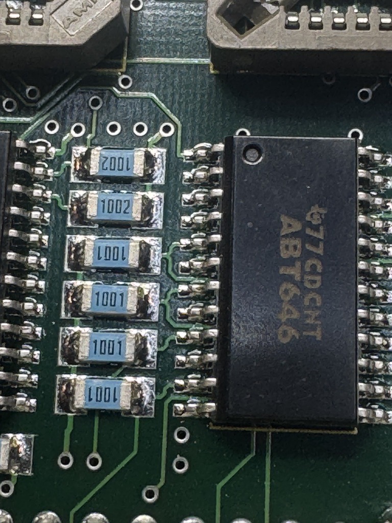 SMD BUS TRANSCEIVER